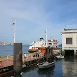 Tejo House River Lisbon