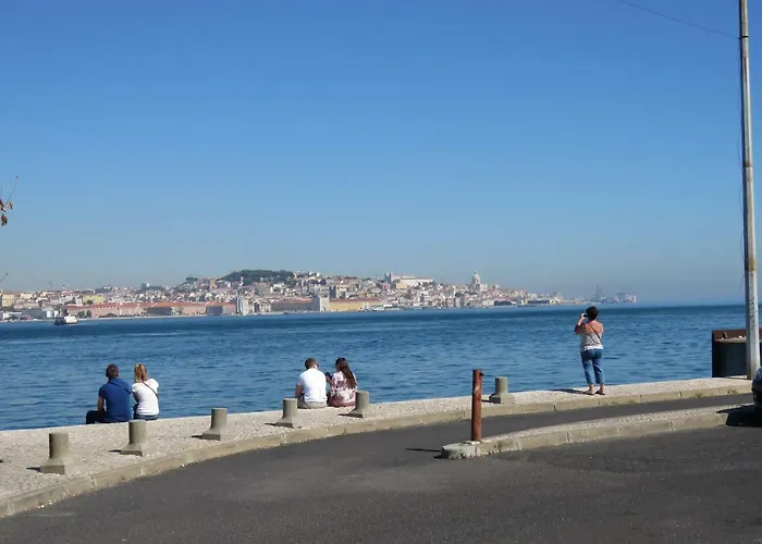 Lejlighed Tejo House River Lisbon Almada
