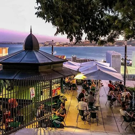 Apartment Tejo House River Lisbon Almada