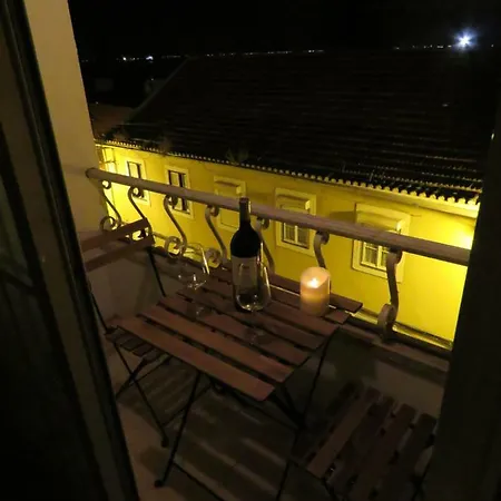 Tejo House River Lisbon * Almada