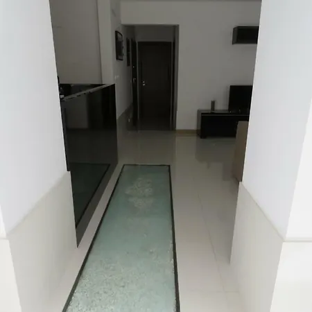 Tejo House River Lisbon * Almada