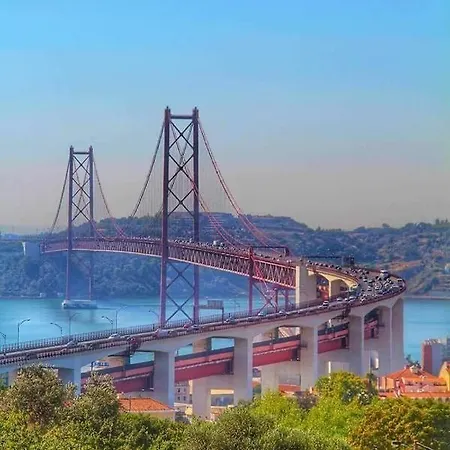 Apartment Tejo House River Lisbon Almada